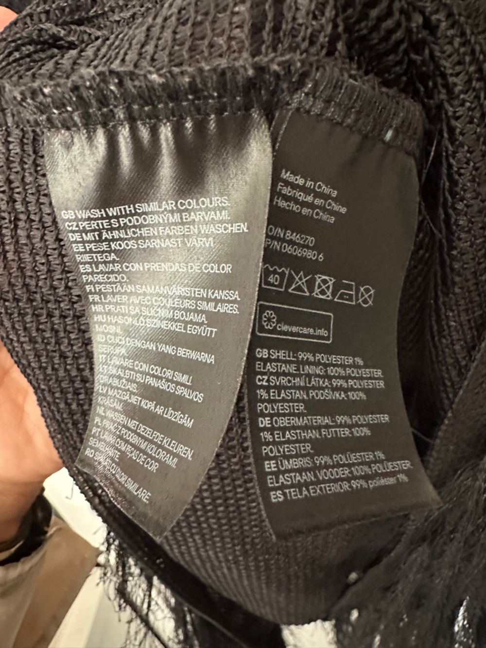 H&M soft fringe black short sleeve top - Picture 5 of 6